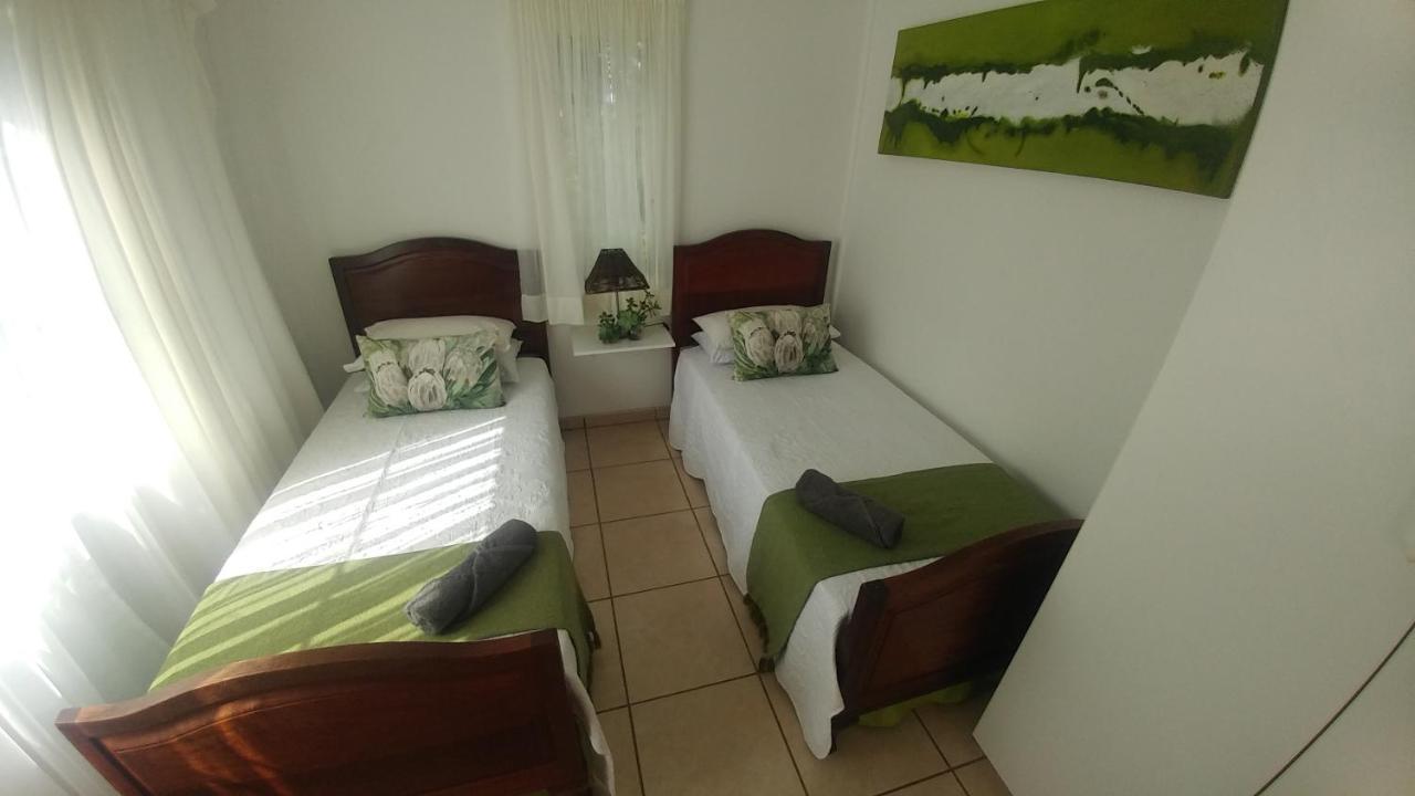 Four Seasons Self-Catering Guest House Граскоп Экстерьер фото